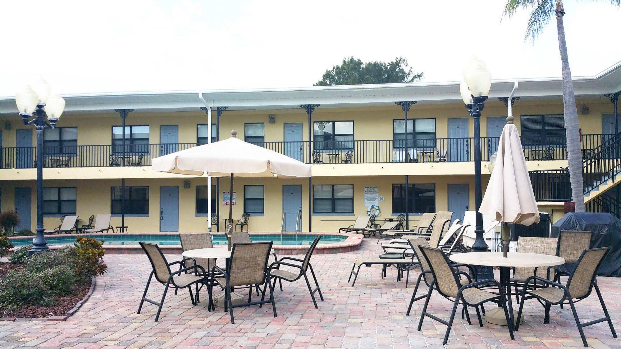 Royal Orleans Resort Unit 113 Redington Beach Exterior photo