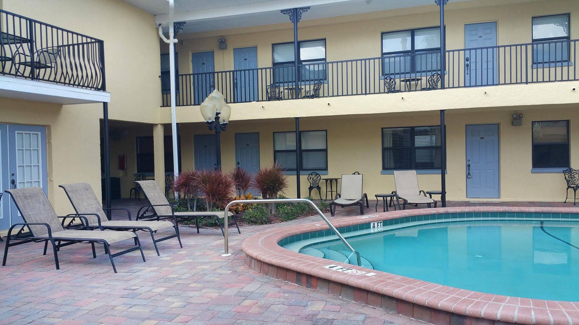 Royal Orleans Resort Unit 113 Redington Beach Exterior photo